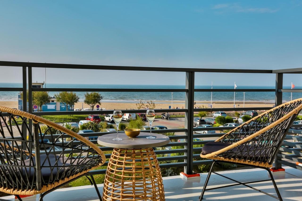 Hôtel&Spa FACE À LA MER Merville-Franceville-Plage Exterior foto